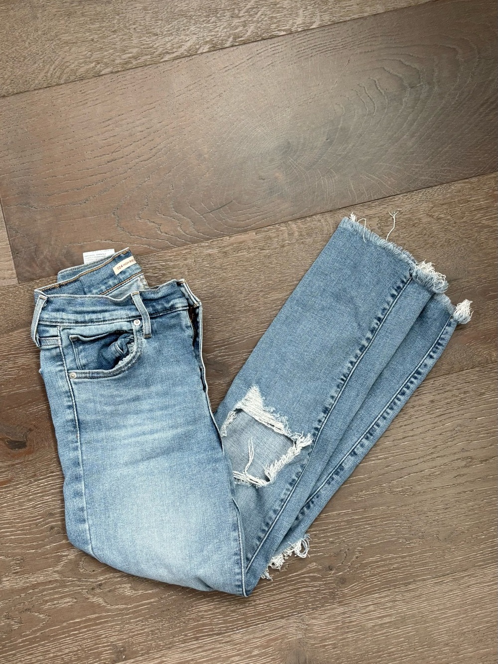 Levi’s 724 High Rise Straight Leg Ripped Jeans